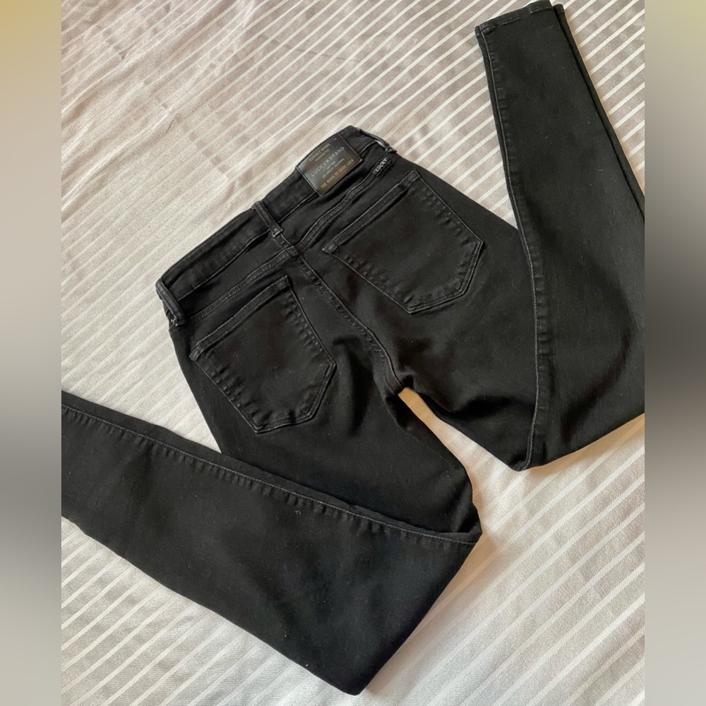 Lucky brand Ava skinny black jean size 0/25
